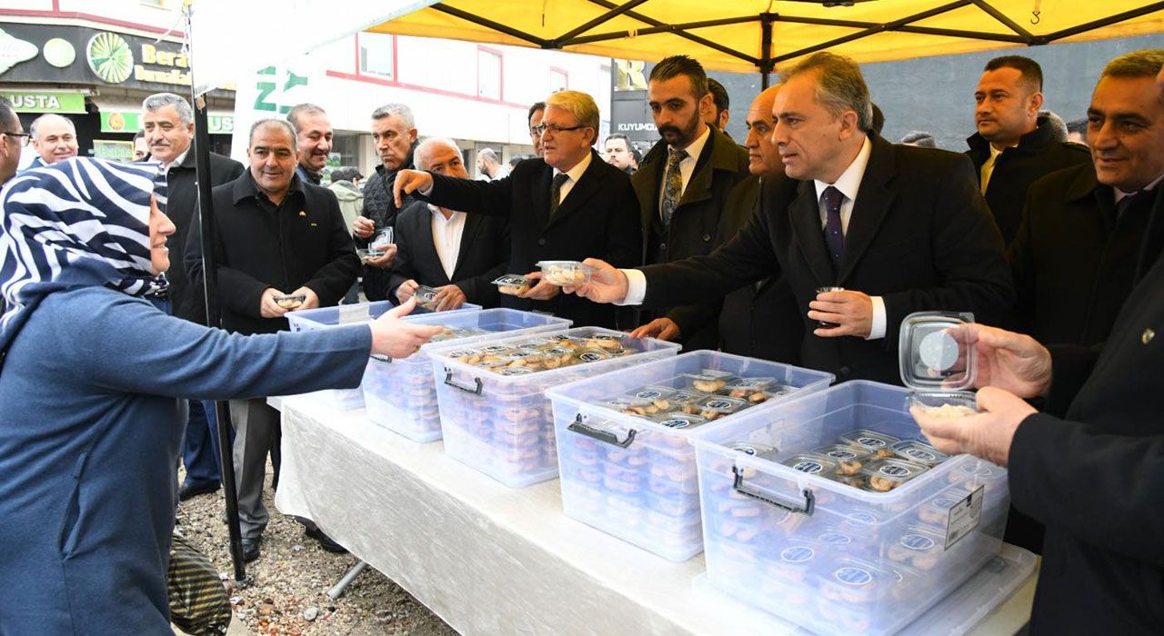 Osmaniye Belediye Başkanı Çenet’ten Berat Kandili İkramı