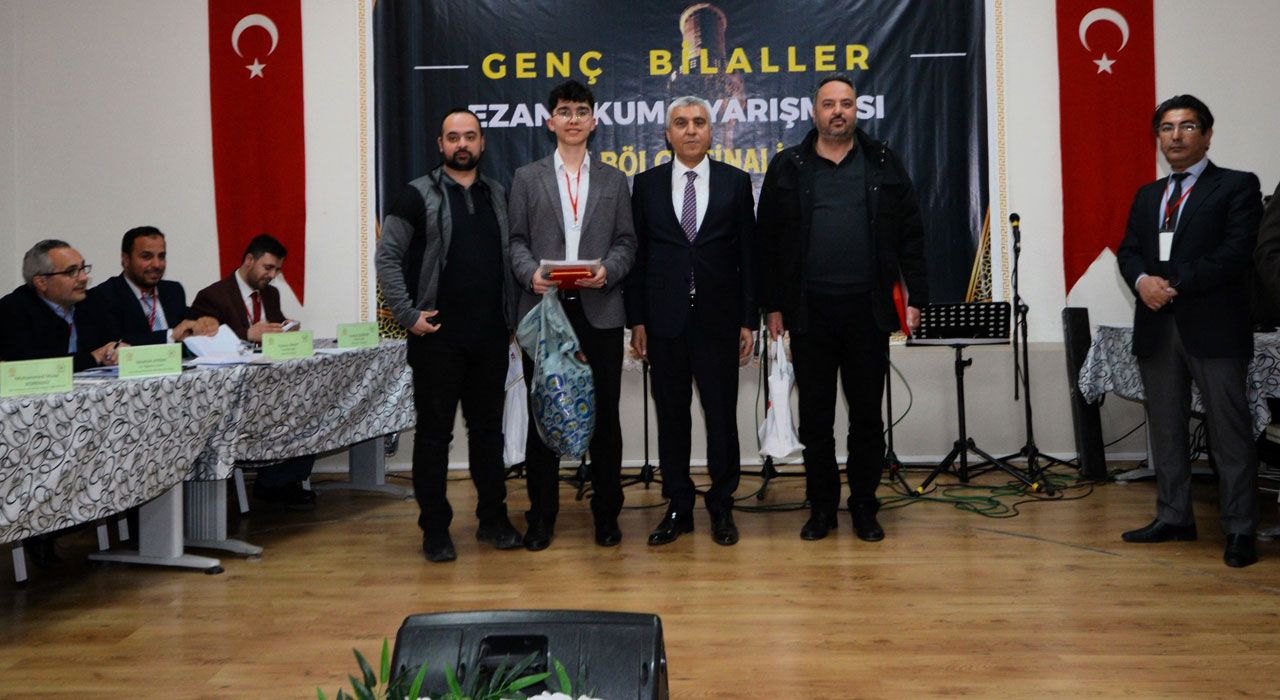 Osmaniye’de Genç Bilaller Ezan Okuma Yarışması Gerçekleştirildi