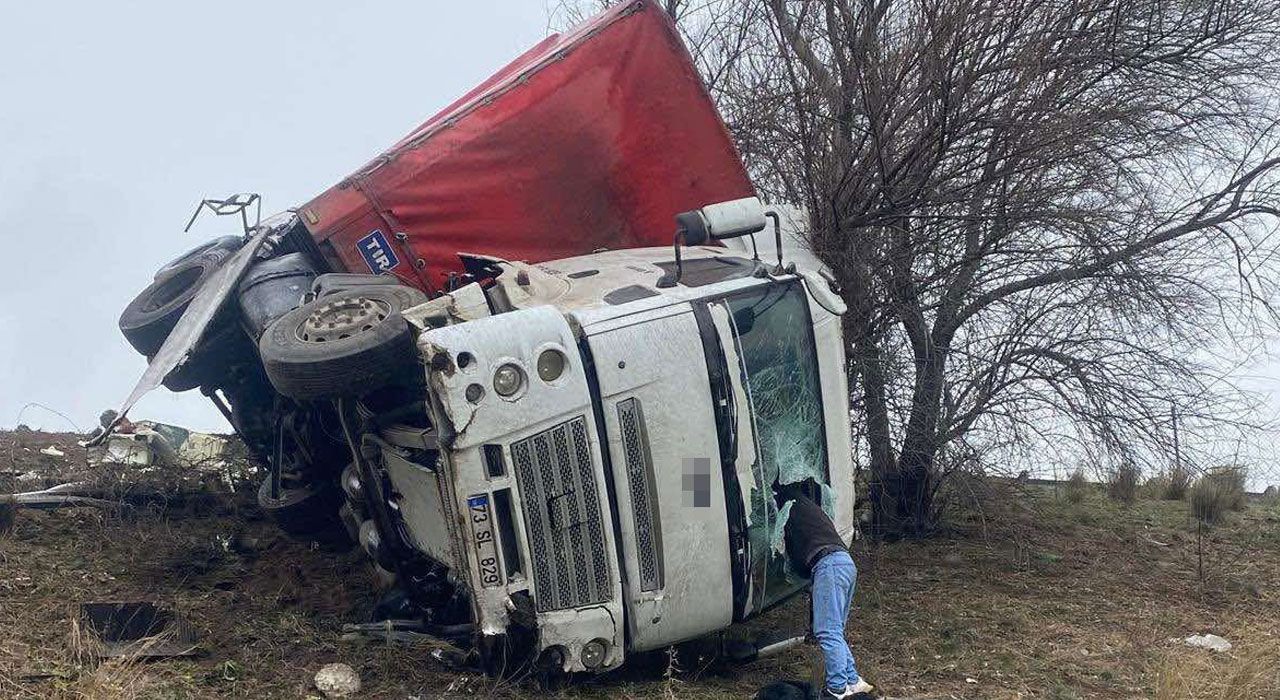 Osmaniye’de Kontrolden Çıkan Kamyonet Şarampole Yuvarlandı