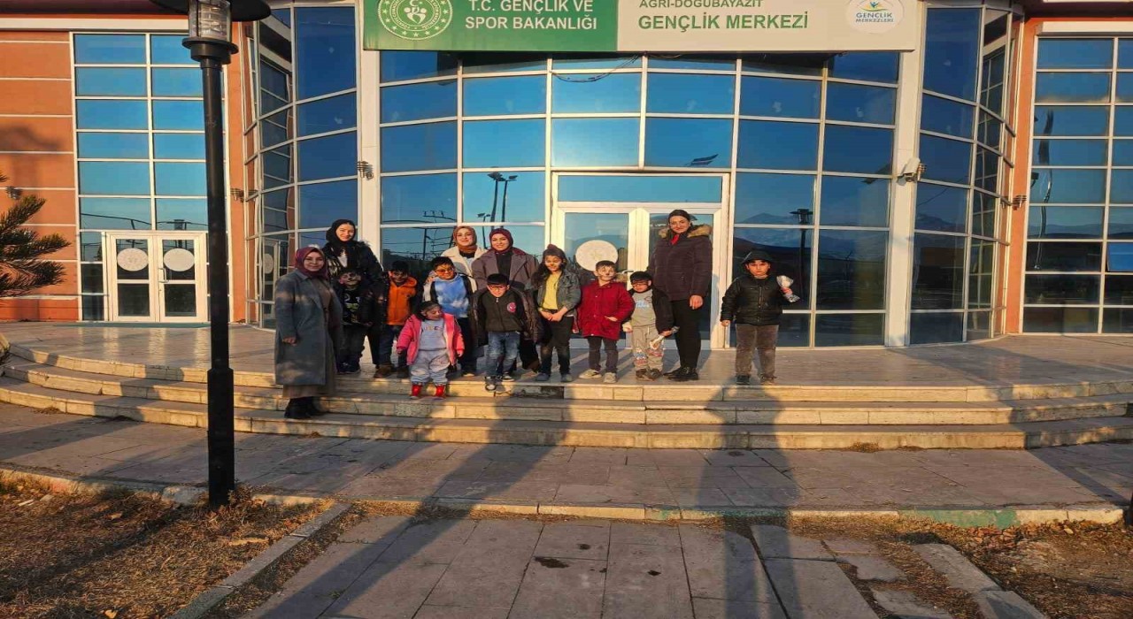 Özel öğrenciler gençlik merkezinde misafir edildi