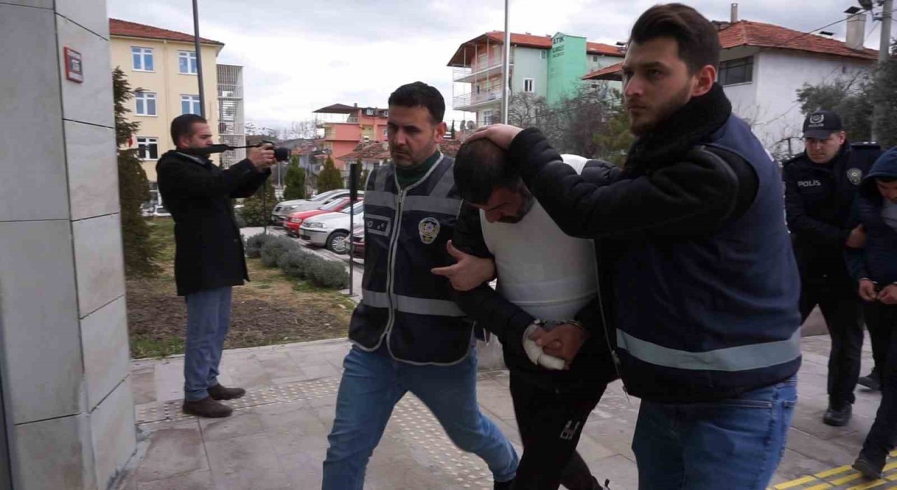 Özlem Şımarık cinayetinde yargılanan 9 sanıktan 2si daha tahliye edildi