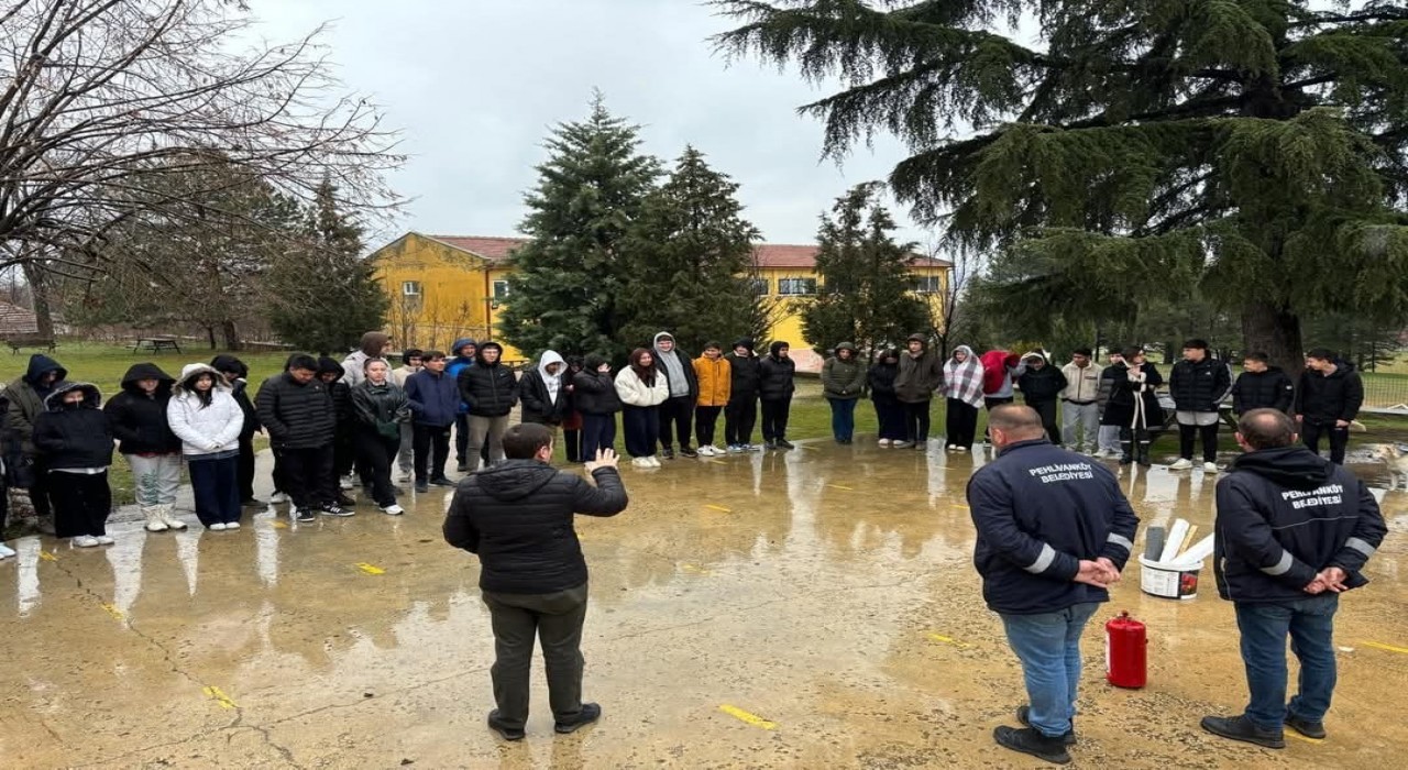 Pehlivanköyde lise öğrencilerine yangın tatbikatı eğitimi