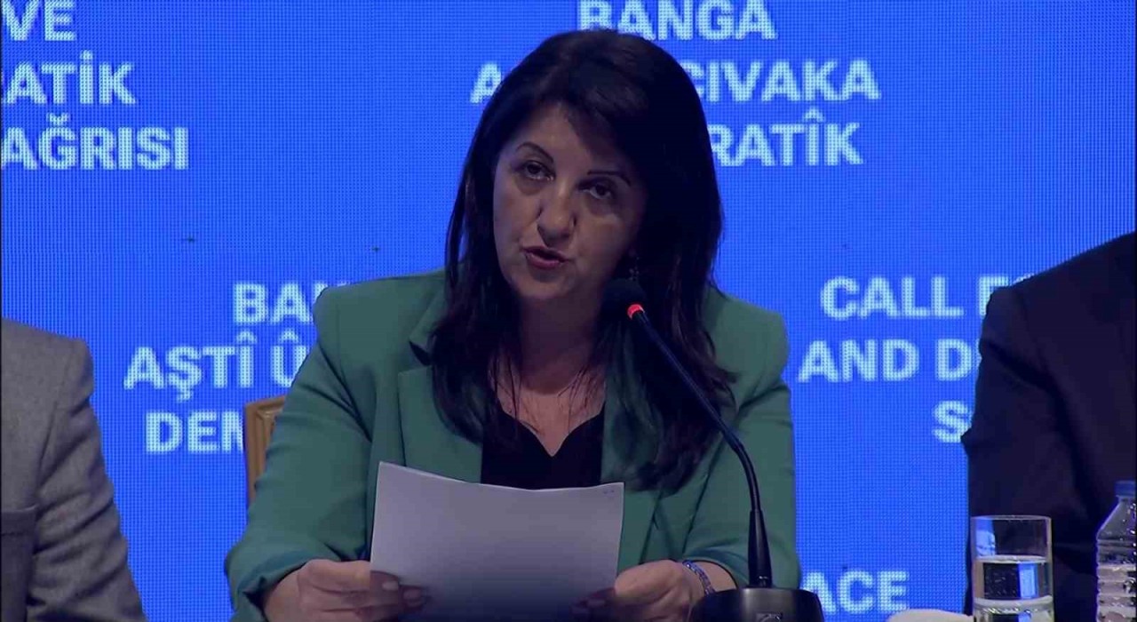Pervin Buldanın okuduğu çağrıda, Tüm gruplar silah bırakmalı ve PKK kendini feshetmeli denildi.