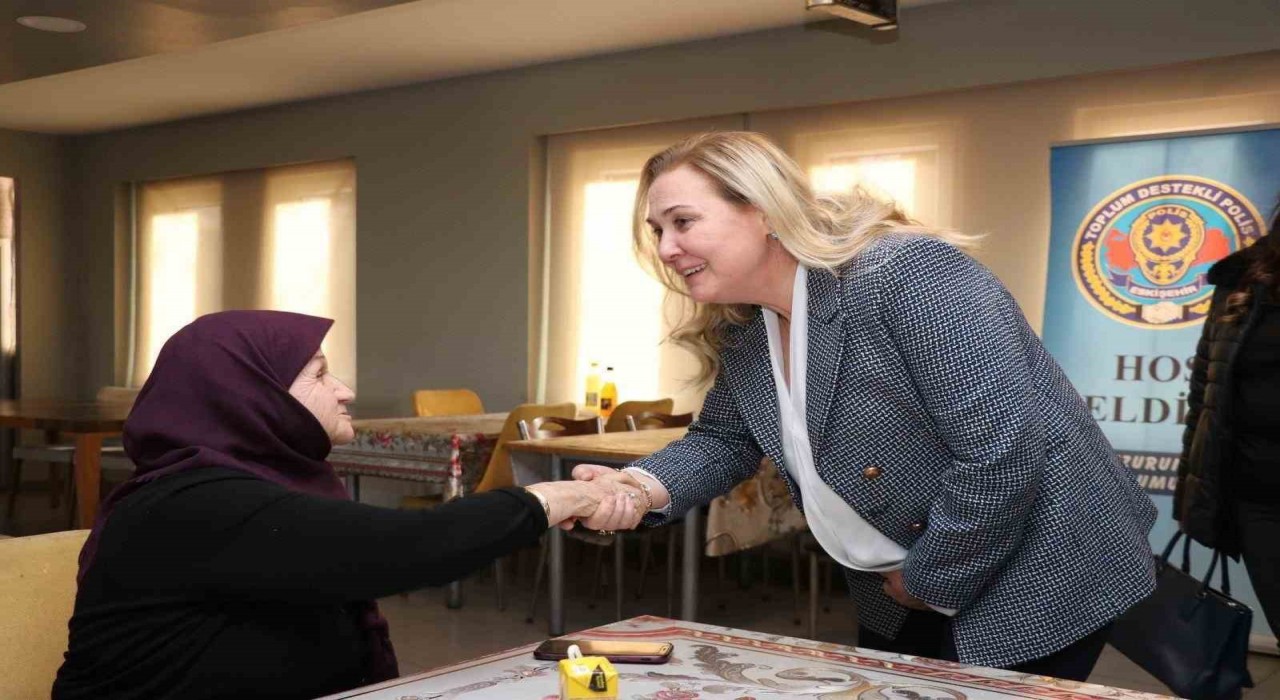 Polis ekipleri 14 Şubatta huzurevi sakinlerini ziyaret etti