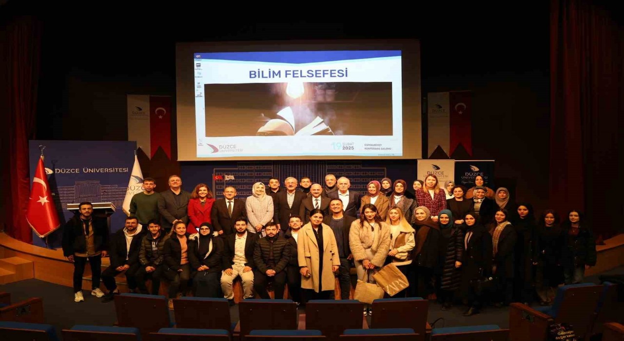 Prof. Dr. Şenden Felsefe bilgiden şüphe etmektir