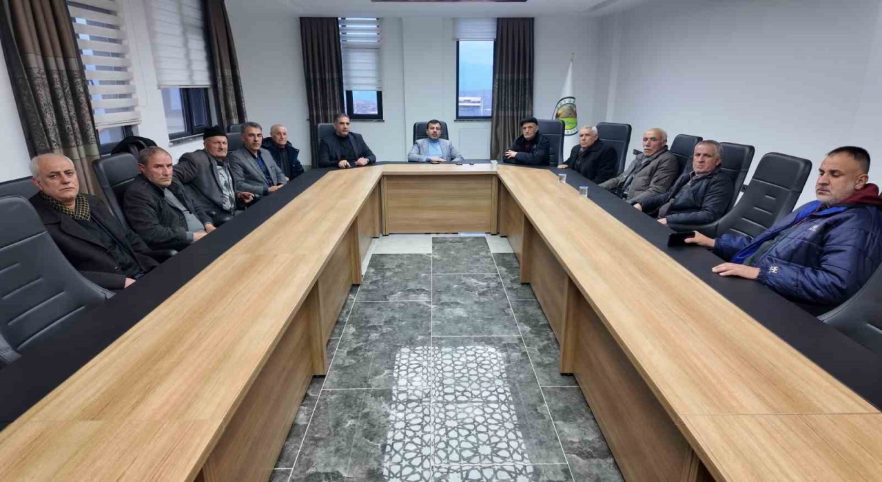 Pütürge Belediye Başkanı, Vatandaşlarla Toplantı Gerçekleştirdi