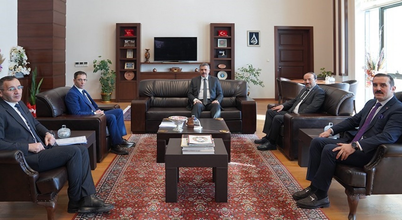 Rektör Çakmak; Yenilikçi fikirlerin filizlenmesi önemli