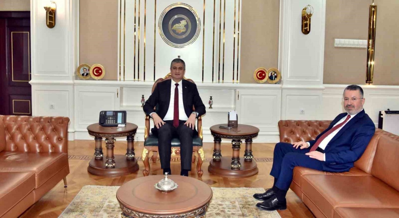 Rektör Kırışık, Vali Yavuzu çalışmalar hakkında bilgilendirdi