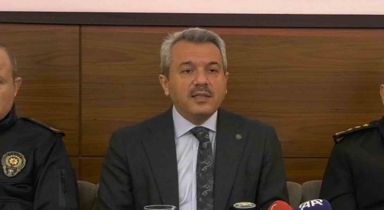 Rize Valisi İhsan Selim Baydaş: Ruhsatsız yapıları yıkıyoruz, yıkmaya da devam edeceğiz