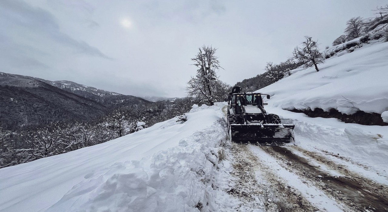 Rizede 73 köy yolu ulaşıma kapandı