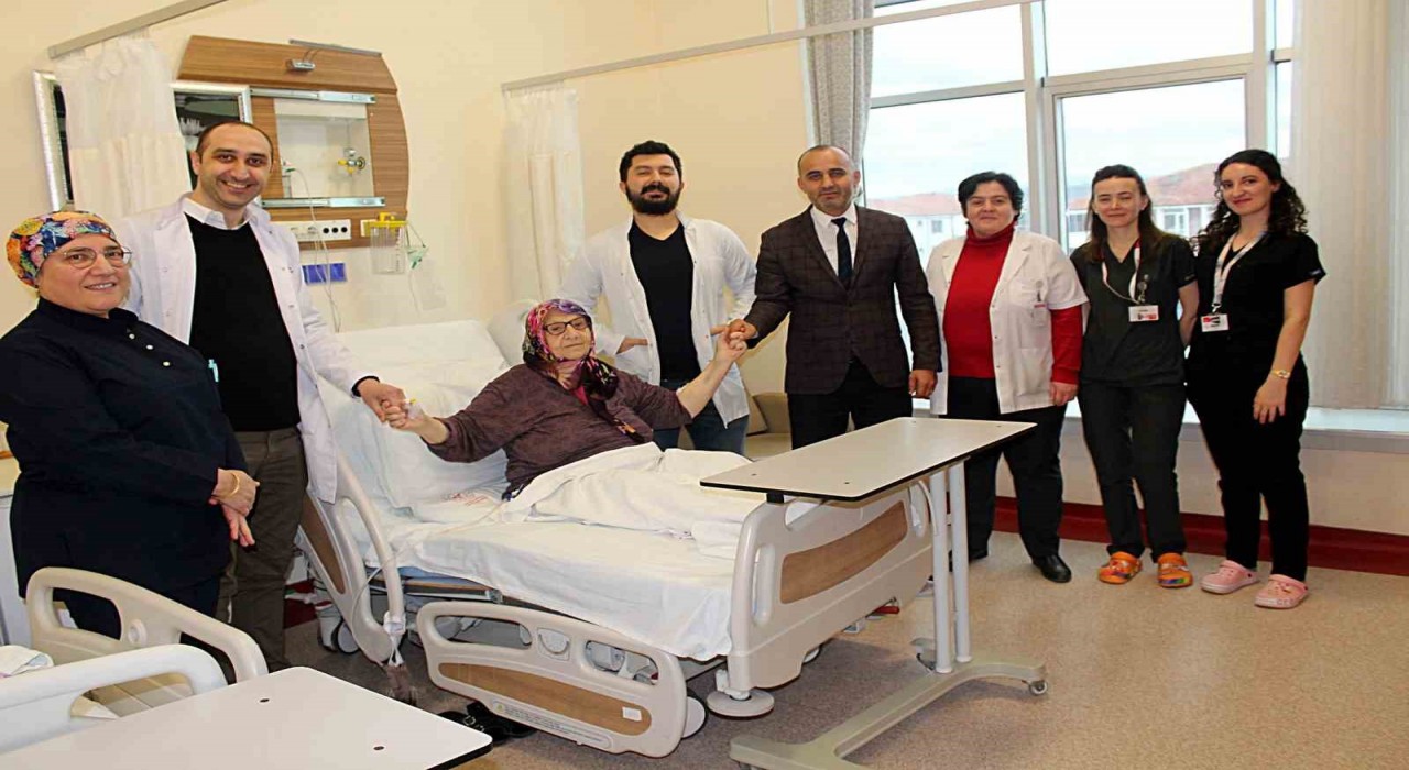 Safra kesesi delinen hasta Karasuda şifa buldu