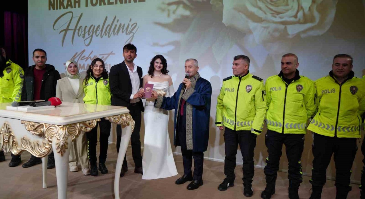 Şahinbeyde 53 çift 14 Şubatta dünya evine girdi