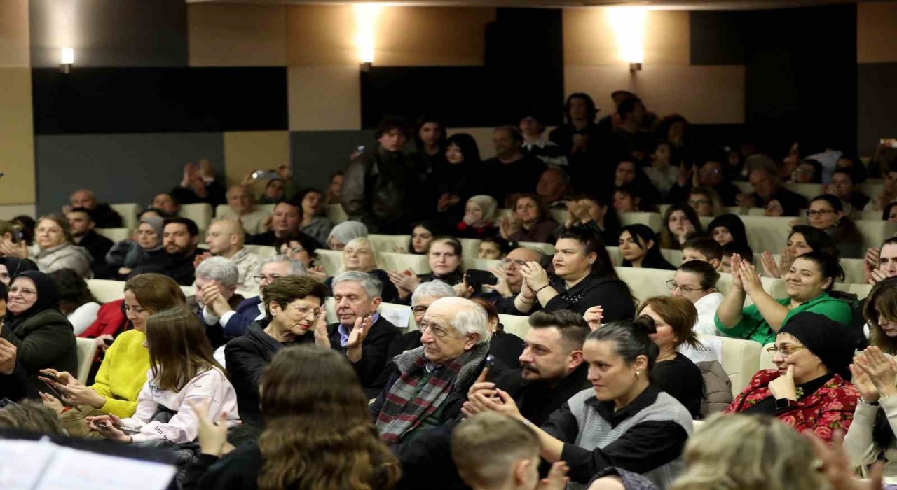 Sakaryada unutulmaz Barış Manço ve Cem Karaca gecesi