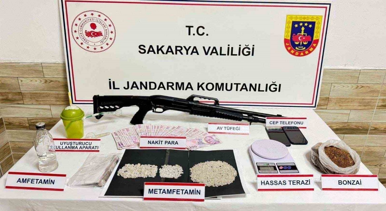 Sakaryada uyuşturucu operasyonları: 3 tutuklama