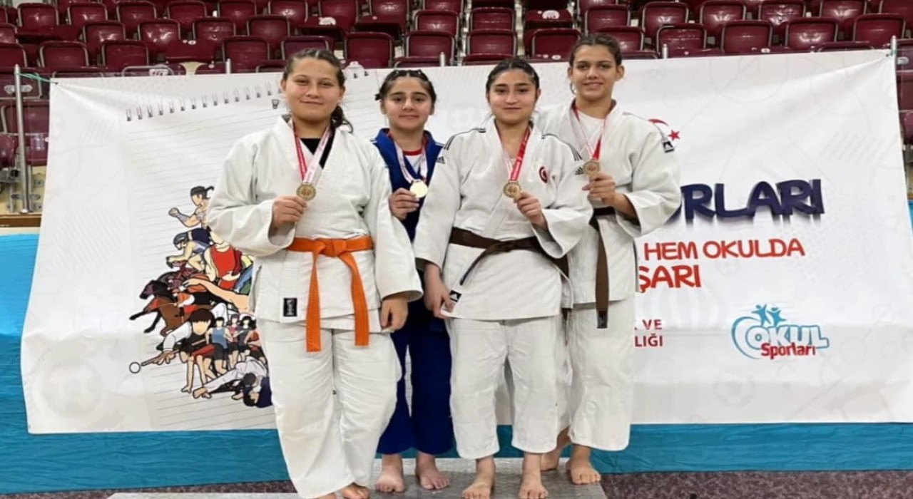 "Salihli’li 4 Judo Sporcusu Türkiye Finallerine Katılıyor"