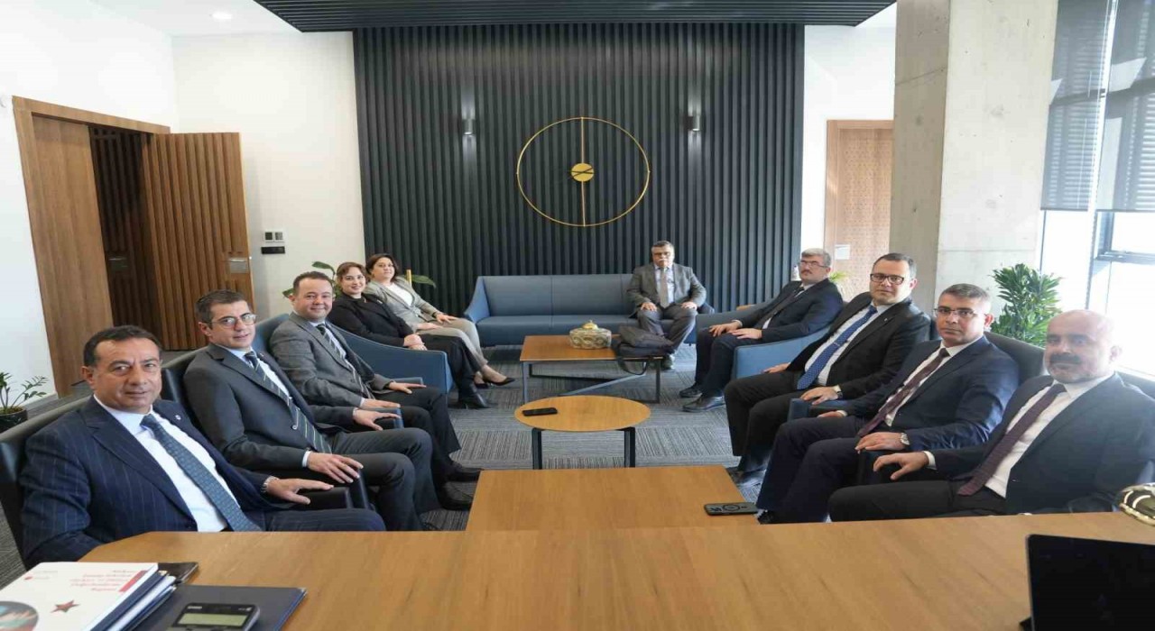 Sanayi İş Birlikleri Daire Başkanı Kütük, Yeni Yerli Malı Tebliğinin detaylarını Denizlide anlattı
