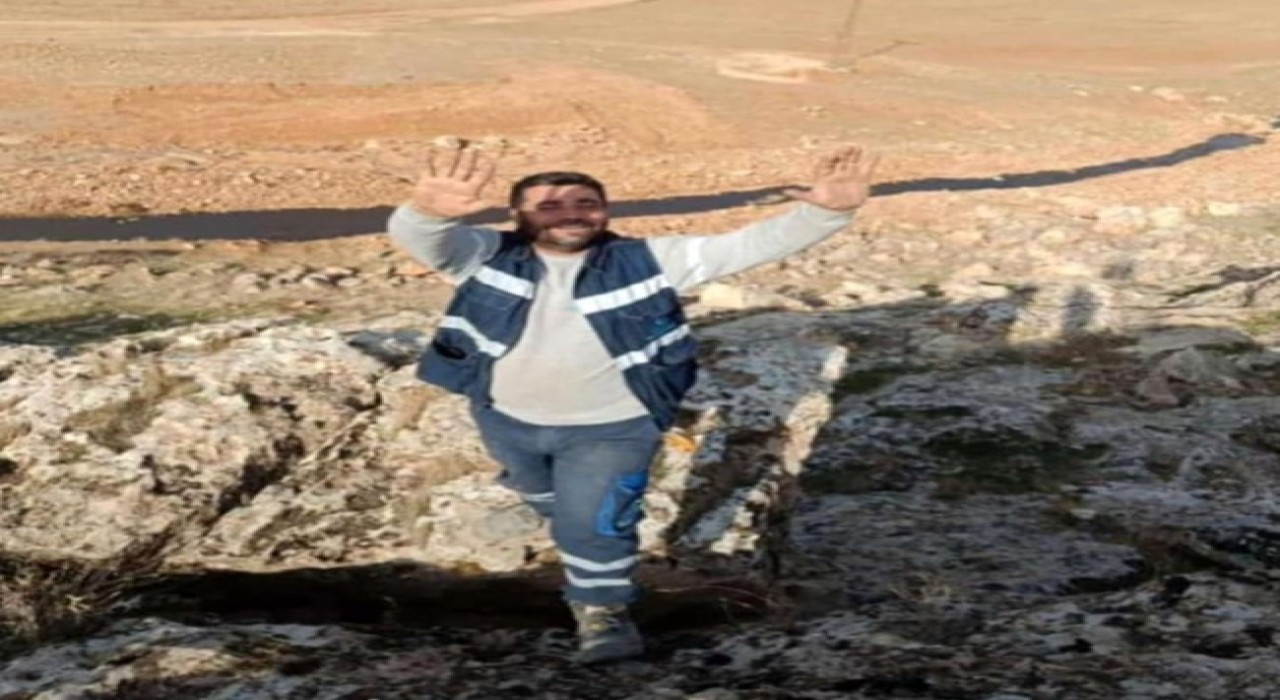 Şanlıurfada elektrik direği işçilerin üzerine devrildi: 1 ölü, 1 yaralı
