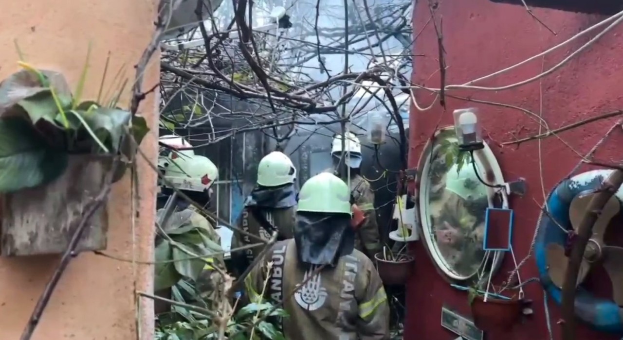 Sarıyer Merkez Mahallesi’nde Gecekonduda Yangın: Can Kaybı Yok