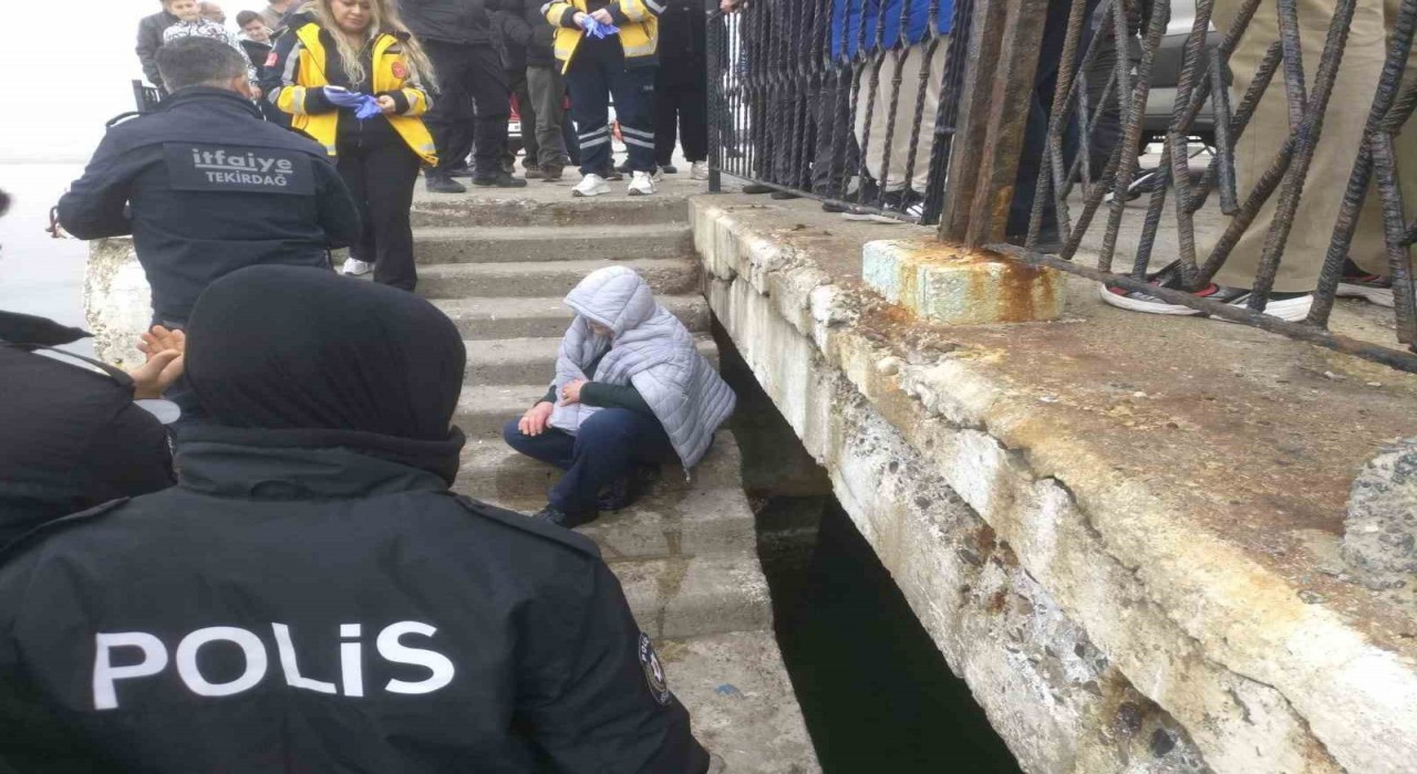 Şarköyde denize atlayan kadın kurtarıldı