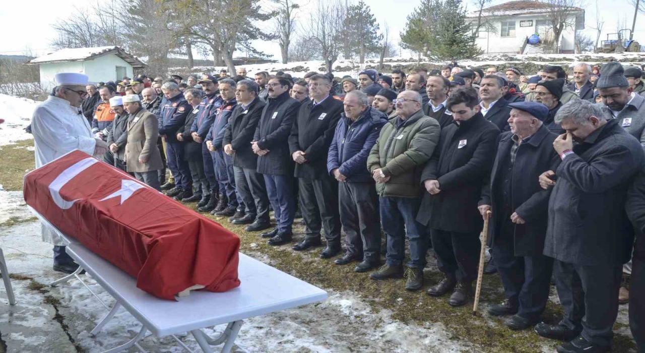 Şehit itfaiye eri Furkan Sayın Kastamonuda toprağa verildi