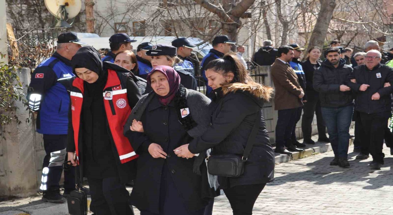 Şehit Polis Memuru Onur Şirin, Ispartada son yolculuğuna uğurlandı