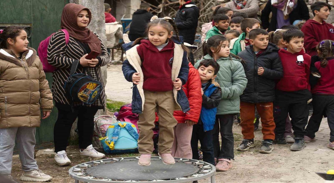 Şehitkamilden köy okullarında çocuk şenliği