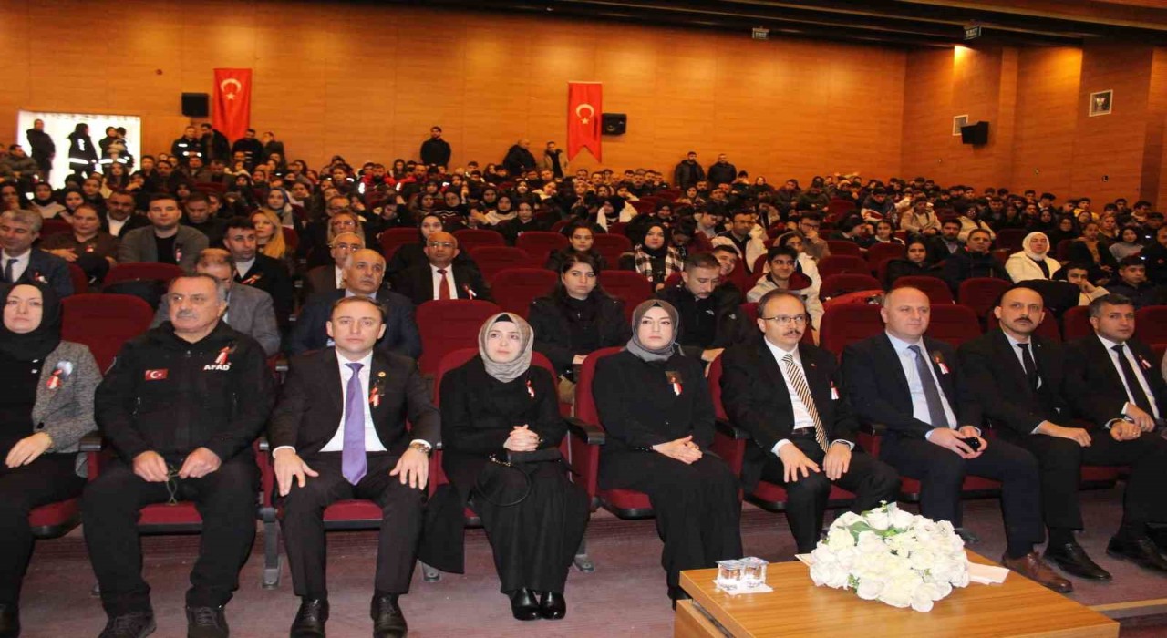 Siirtte 6 Şubat depreminin 2. yılında anma programı düzenlendi