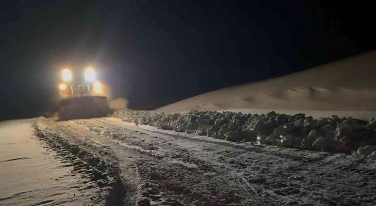 Siirtte kapanan 18 köy yolu ulaşıma açıldı