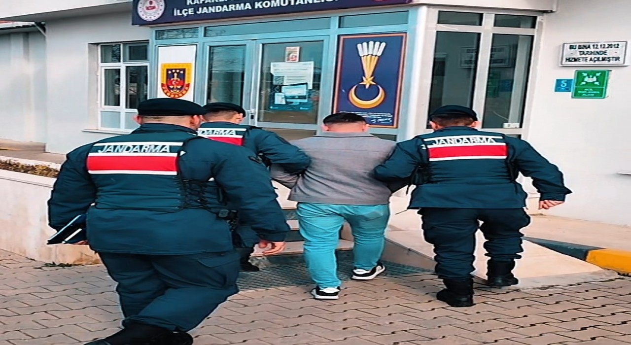 Silahla ateş etti, Bizi kim alabilir dedi, jandarma cevabı verdi
