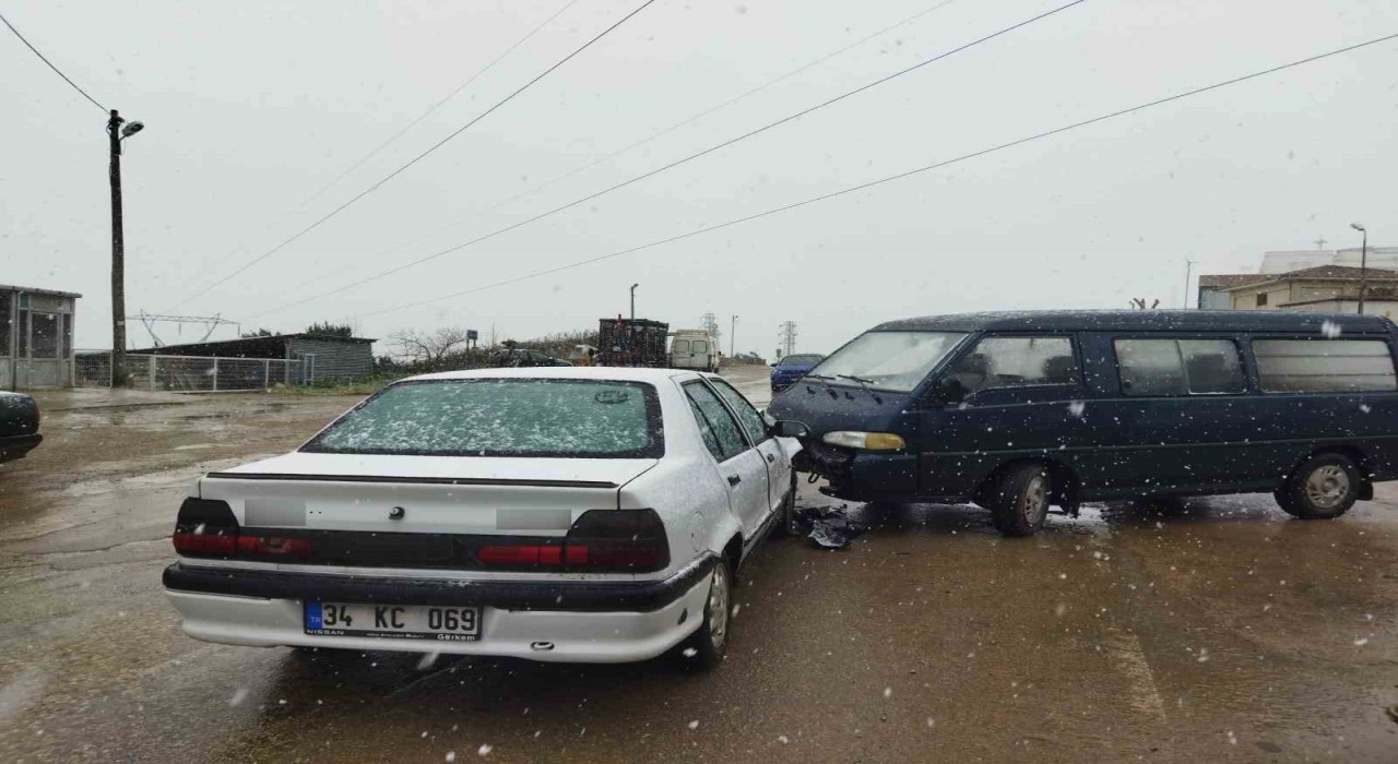 Sinopta trafik kazası: 2 çocuk yaralı
