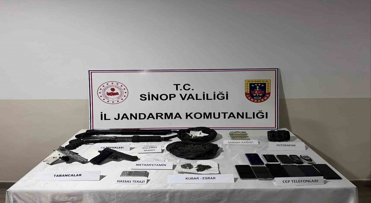 Jandarma Sinop’ta Uyuşturucu Satıcılarına Darbe