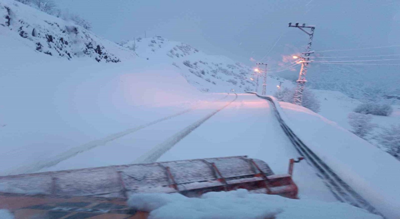Şırnakta 27 köy yolu ulaşıma açıldı