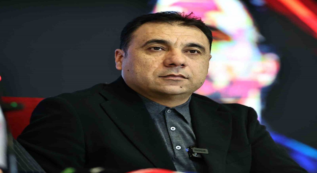 Sivasspor Başkanı Bahattin Ekenden yabancı hakem açıklaması: Yabancı hakem istemiyoruz