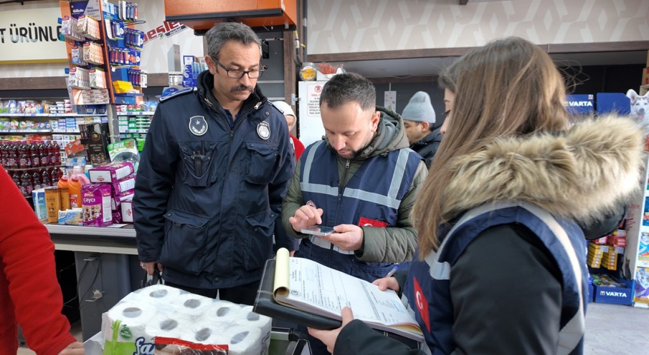 Sivasta Ramazan ayı öncesi marketler denetlendi