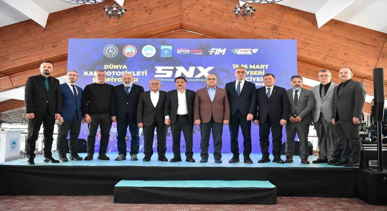 SNX Türkiye FIM Dünya Kar Motosikleti Şampiyonası Erciyeste tanıtıldı