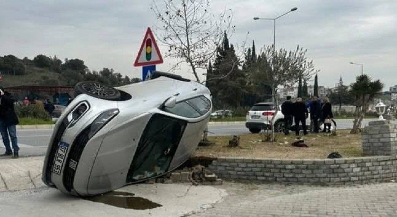 Sökede otomobil yan yattı: 1 yaralı