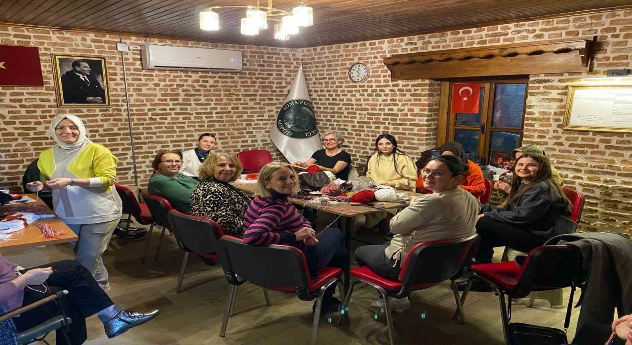 Somadaki Pomaklar Marteniçka geleneğini yaşatıyor