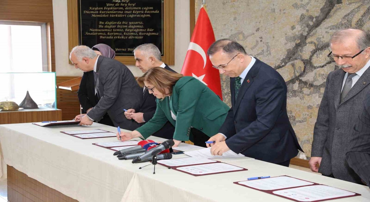 Sosyopark Beş Boyutlu Gelecek Gaziantep Projesi için protokol imzalandı