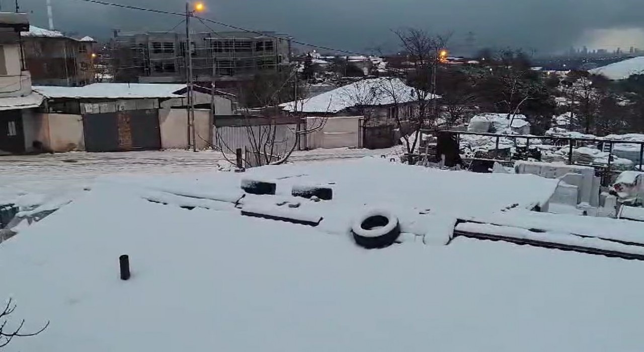 Sultangazide kar etkili oldu