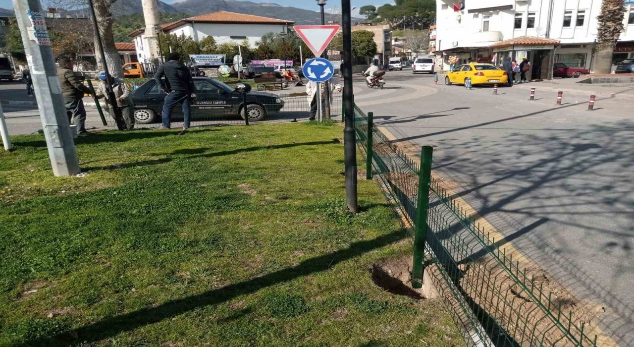 Sultanhisarda belediye ekipleri çalışmalarını sürdürüyor
