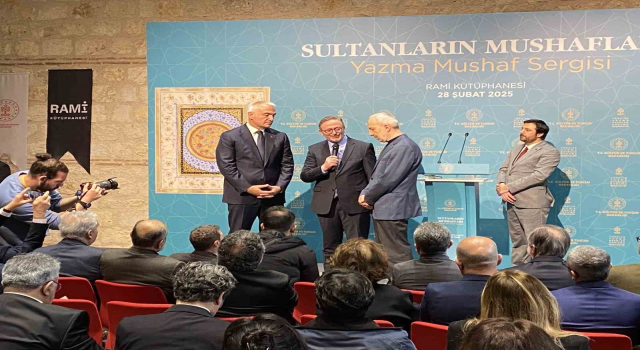 Sultanların Mushafları özel sergisi Rami Kütüphanesinde açıldı