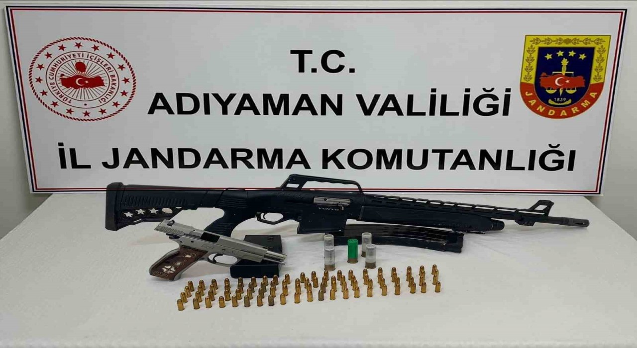 Şüpheli şahsın evinden silah ve mermiler ele geçirildi