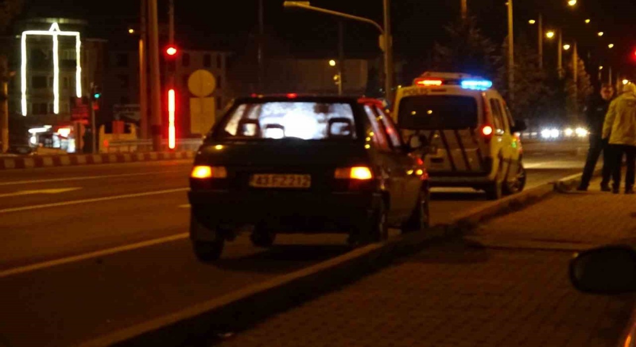 Tavşanlıda otomobil yayaya çarptı: 1 yaralı