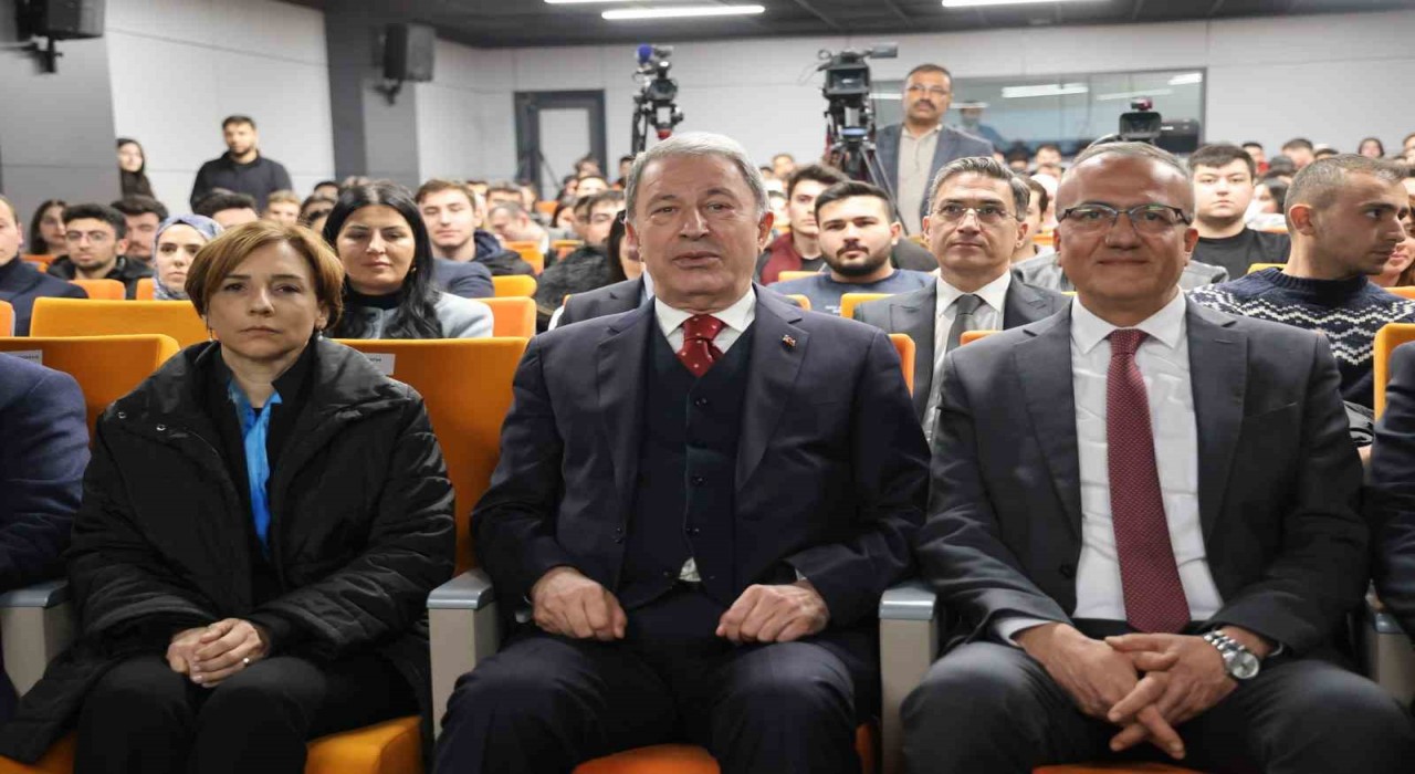 TBMM Milli Savunma Komisyonu Başkanı Akar: Terörsüz Türkiye için masada ve sahada çalışmalarımız kararlılıkla devam ediyor