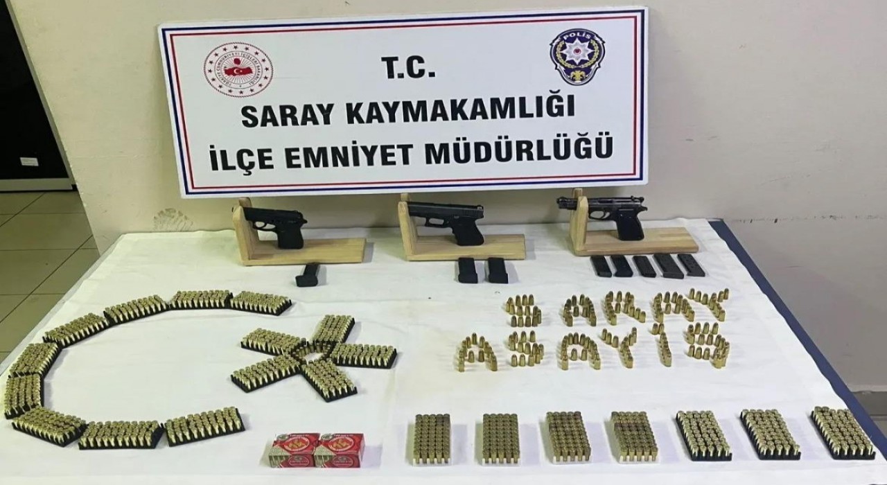 Tekirdağda 3 silah ile 2 bin 175 adet mermi ele geçirildi