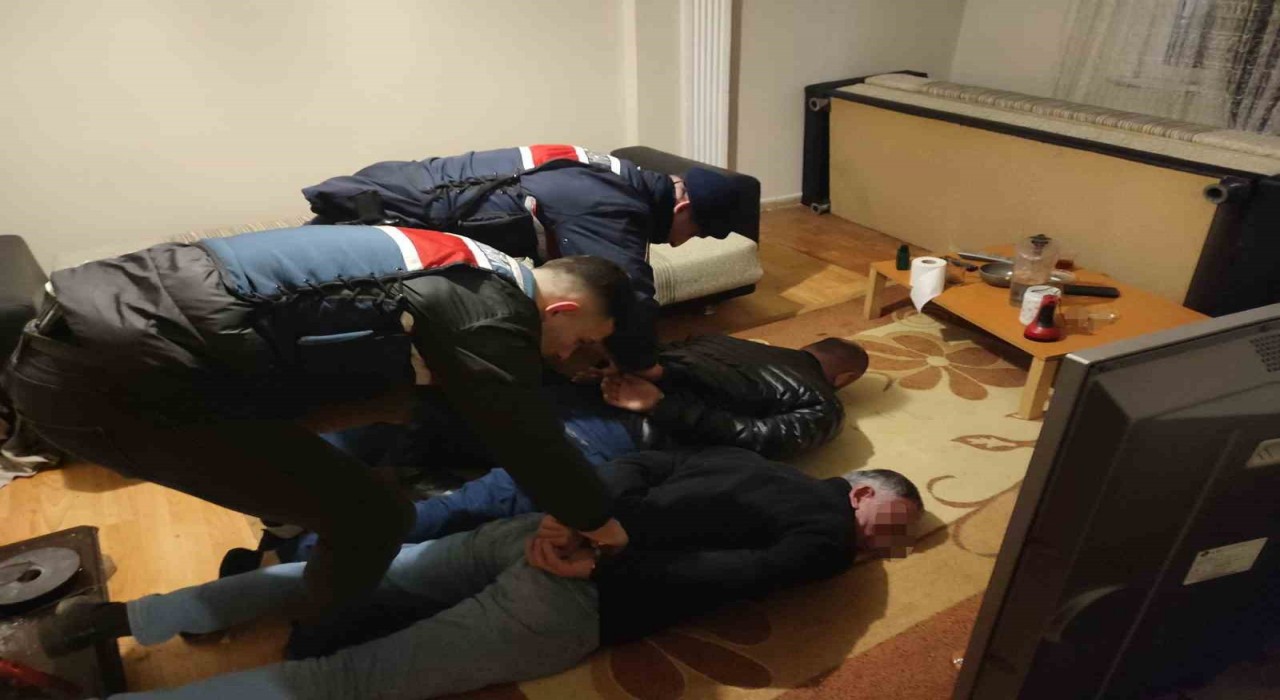 Tekirdağda silahlı gaspçılara şafak operasyonu: 2 şüpheli yakalandı