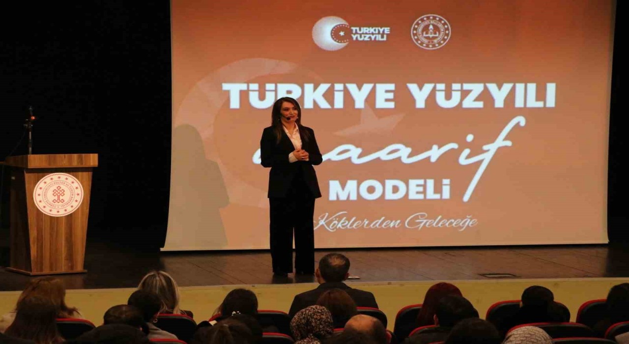 Tekirdağda Türkiye Yüzyılı Maarif Modeli Ebeveyn Okuluna yoğun ilgi