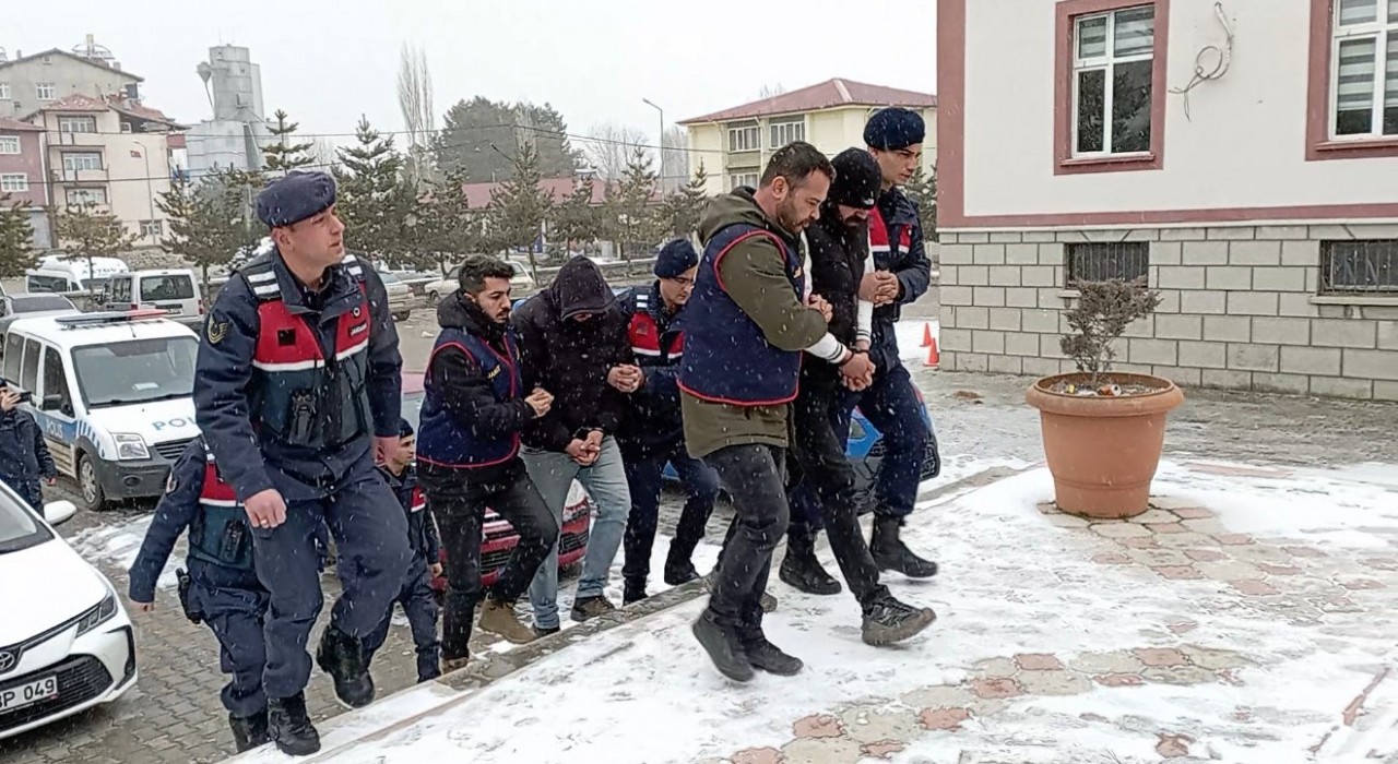 Tokatta milyonluk elektrik şebekesi vurgununa darbe