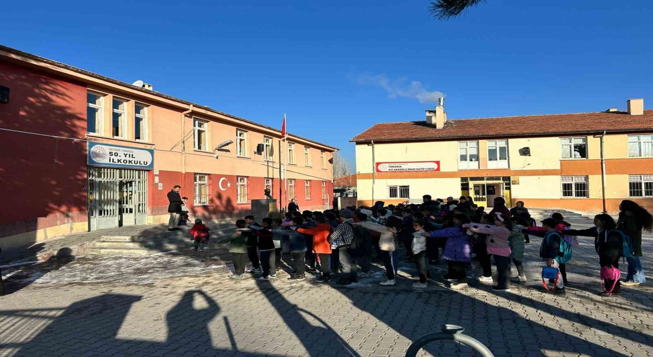 Tomarzada 2. dönem için ilk ders zili çaldı