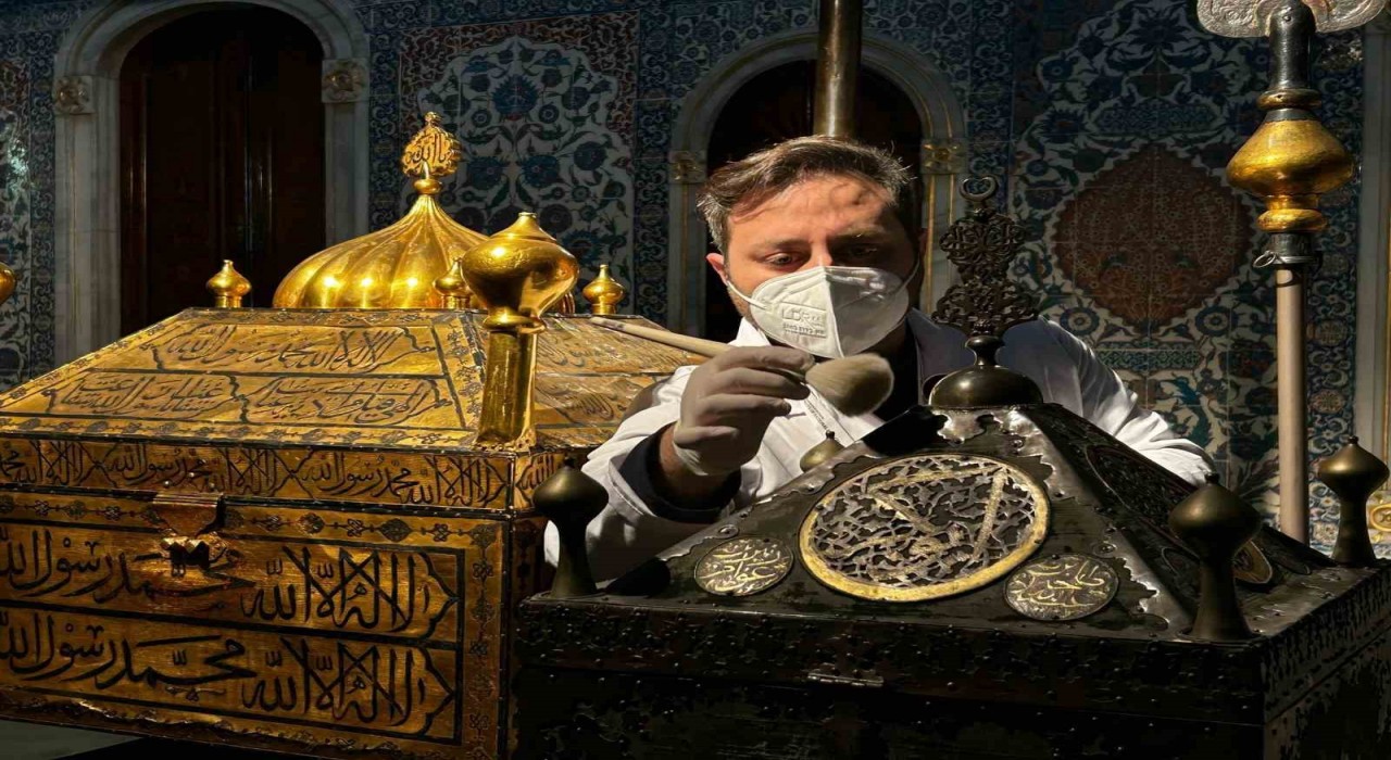 Topkapı Sarayının Mukaddes Emanetler Dairesi Ramazana hazırlanıyor